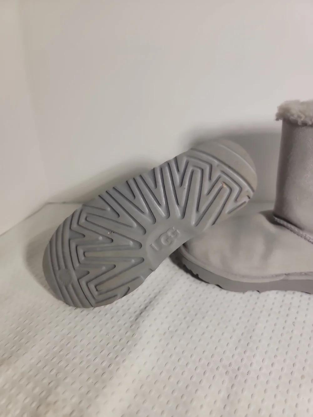 UGG Kids Gray Boots with Lilac Bows